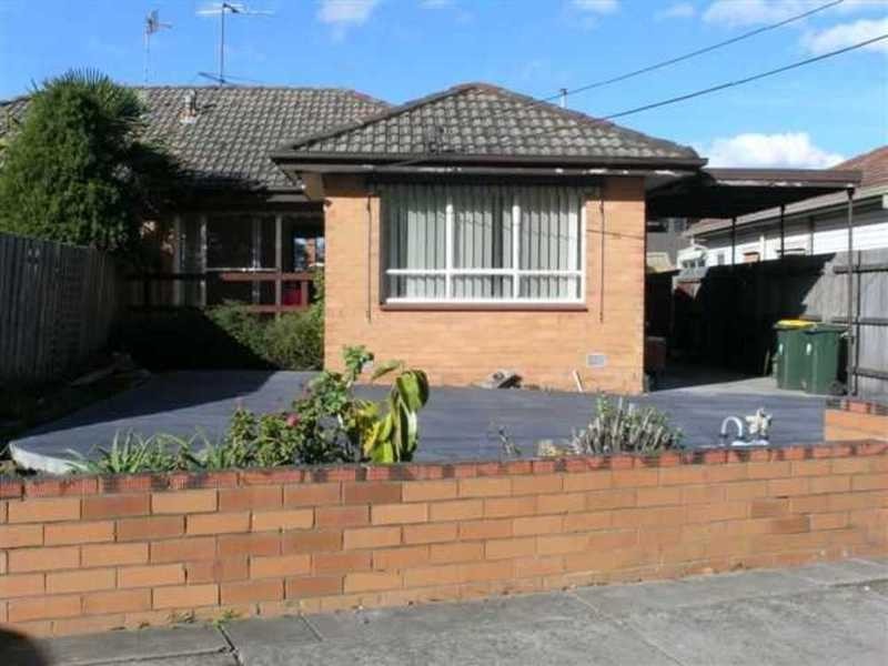 16 Hartington Street, Glenroy VIC 3046