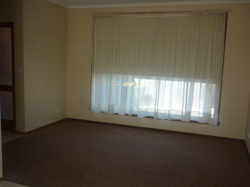 2/10 Sherwood Street, Glenroy VIC 3046