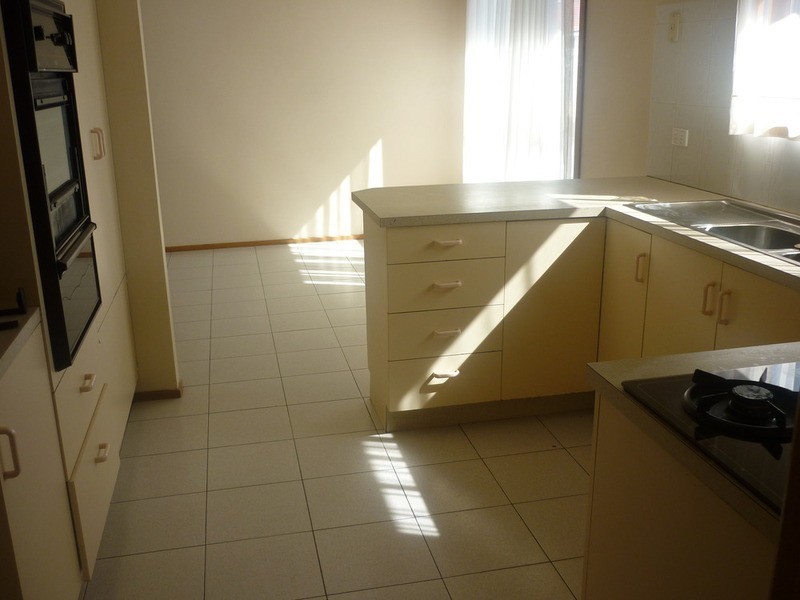 2/10 Sherwood Street, Glenroy VIC 3046