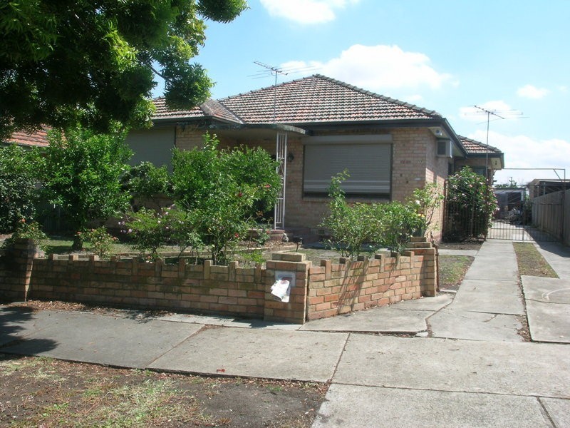 17 Becket Street, Glenroy VIC 3046