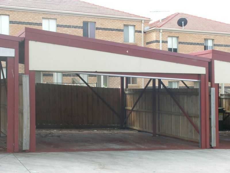 4/3 Whiltshire Drive, Roxburgh Park VIC 3064