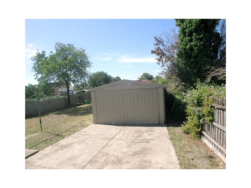 44 Halsbury Street, Hadfield VIC 3046