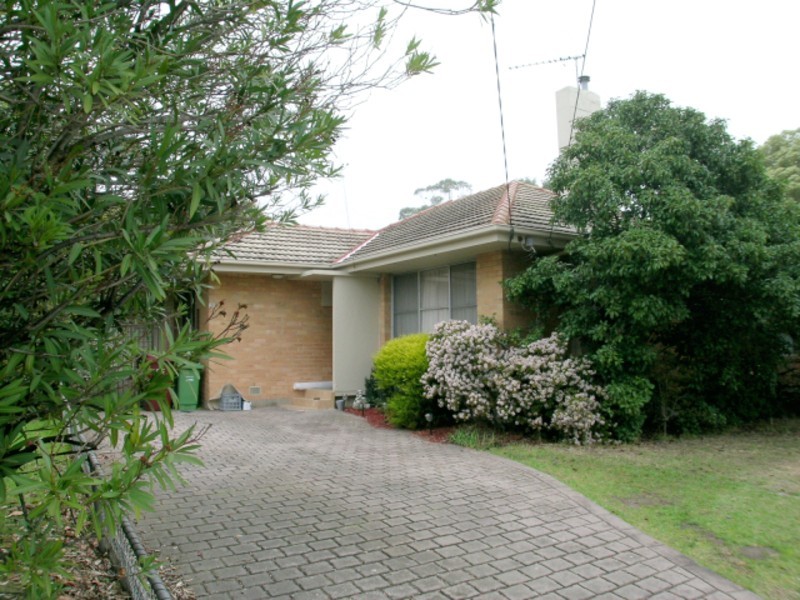 106 Sunset Boulevard, Jacana VIC 3047