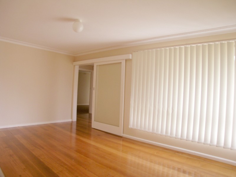 136 Outlook Drive, Glenroy VIC 3046