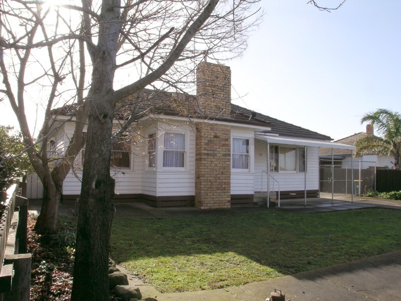 50 Loongana Avenue, Glenroy VIC 3046