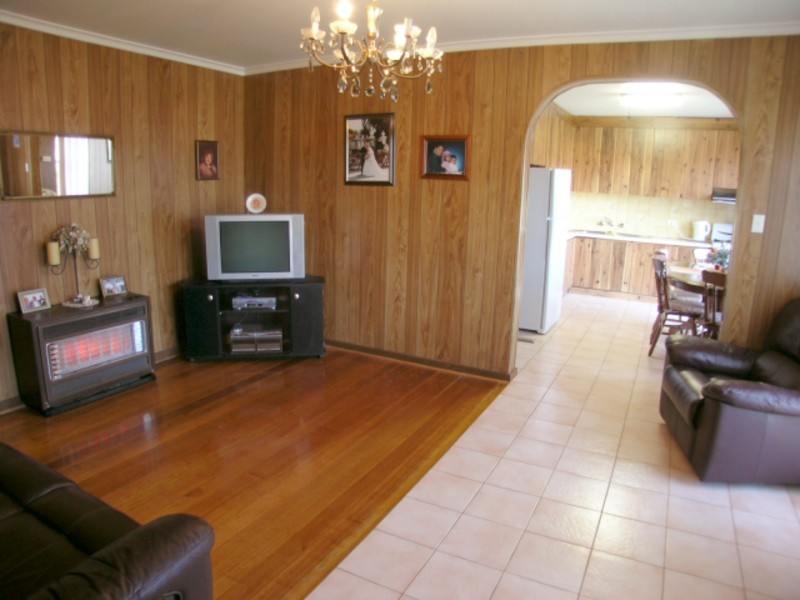 6 & 8 Guildford Avenue, Coolaroo VIC 3048