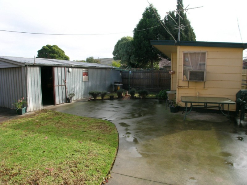 6 & 8 Guildford Avenue, Coolaroo VIC 3048