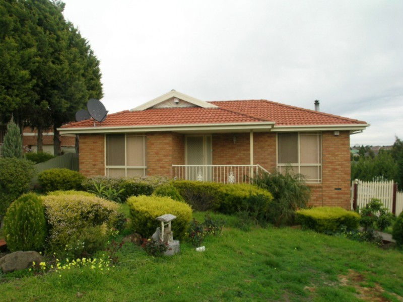 3 Green Valley Grove, Meadow Heights VIC 3048