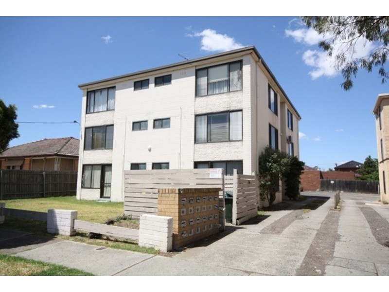 12/14 Salisbury Street, Glenroy VIC 3046