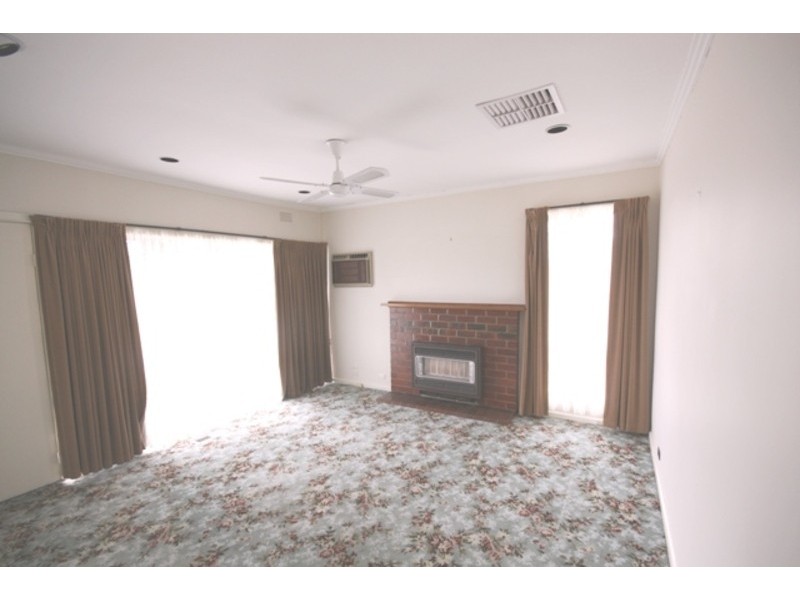 29 Fox Court, Jacana VIC 3047