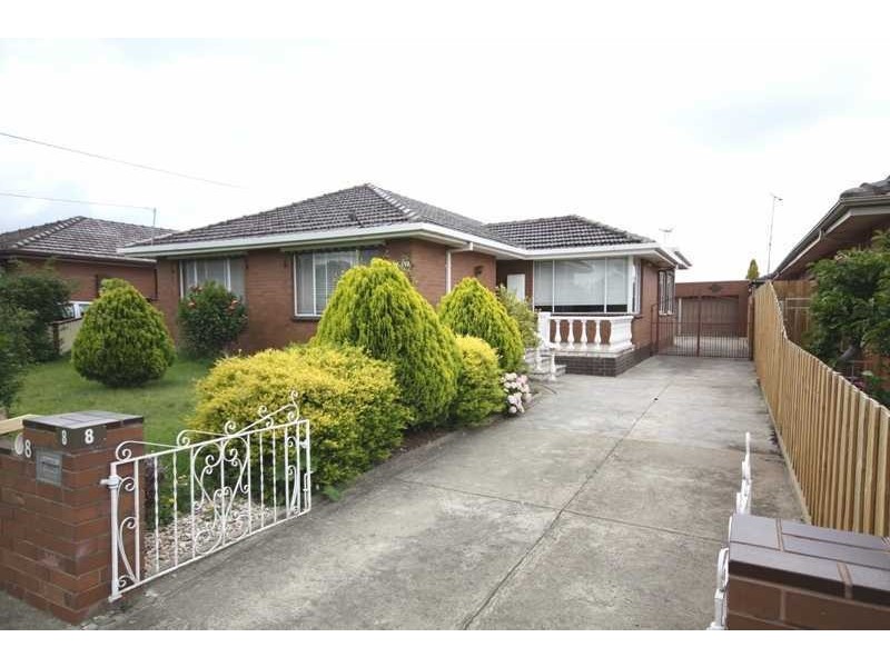 8 Widford Street, Glenroy VIC 3046
