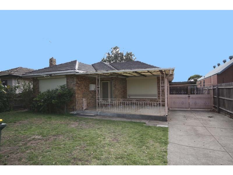 136 Cardinal Road, Glenroy VIC 3046