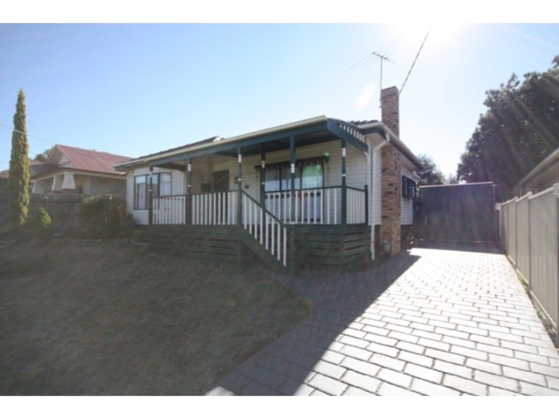 28 Grevillia Street, Oak Park VIC 3046