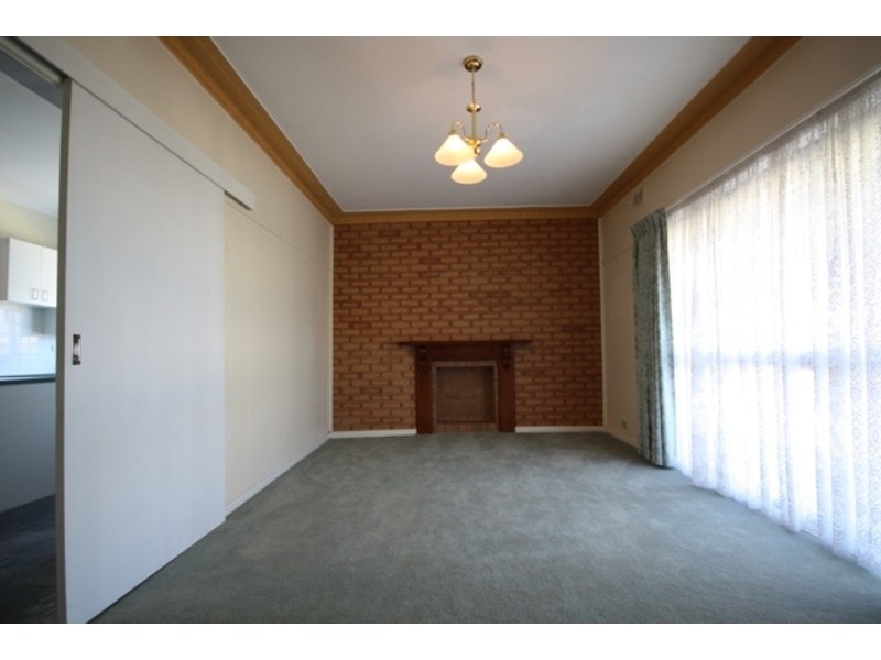 28 Grevillia Street, Oak Park VIC 3046