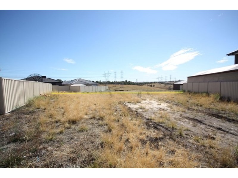 15 Holly Court, Gowanbrae VIC 3043