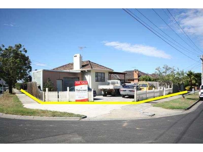 222 West Street, Glenroy VIC 3046