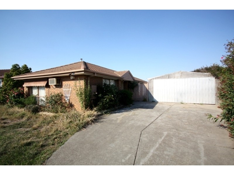 81 Ashleigh Crescent, Meadow Heights VIC 3048