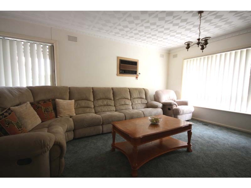 4 Edgar Street, Hadfield VIC 3046