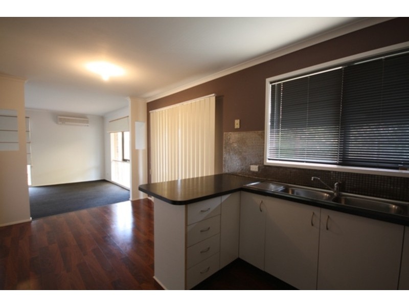 2/47 Edington Way, Craigieburn VIC 3064