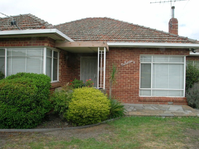 9 Finchley Avenue, Glenroy VIC 3046