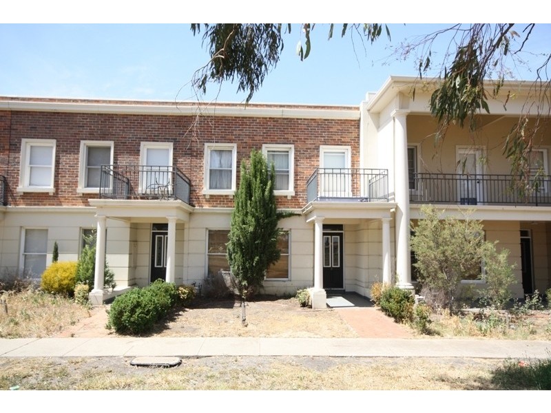 8 Richmond Terrace, Roxburgh Park VIC 3064