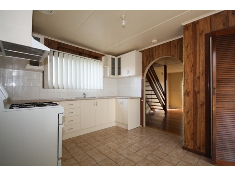 2/57 Corinella Crescent, Dallas VIC 3047