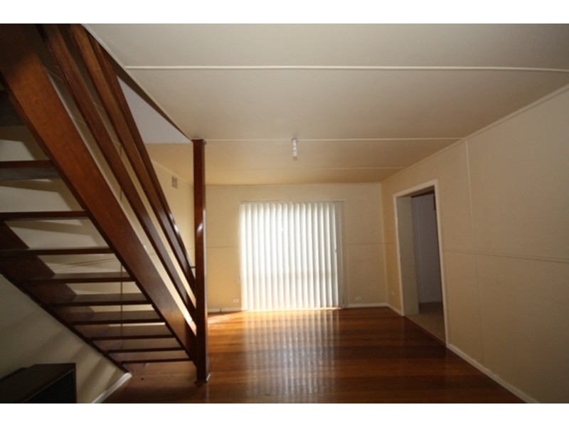 2/57 Corinella Crescent, Dallas VIC 3047