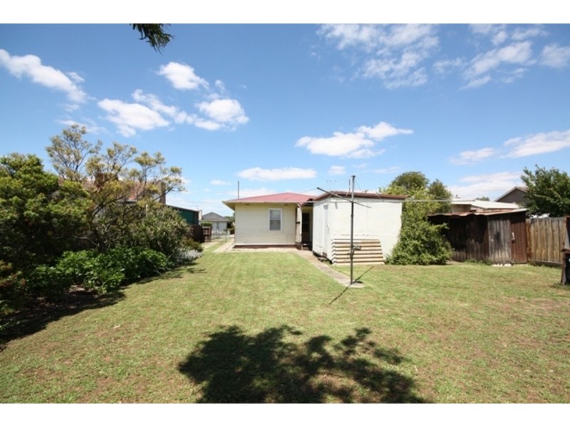 24 View Street, Glenroy VIC 3046