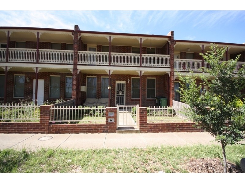 5 Brearley Place, Roxburgh Park VIC 3064