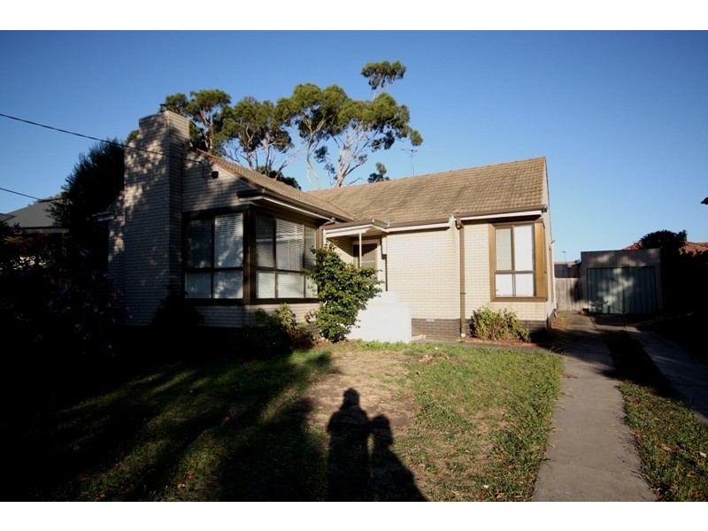 14 Alpine Grove, Pascoe Vale VIC 3044