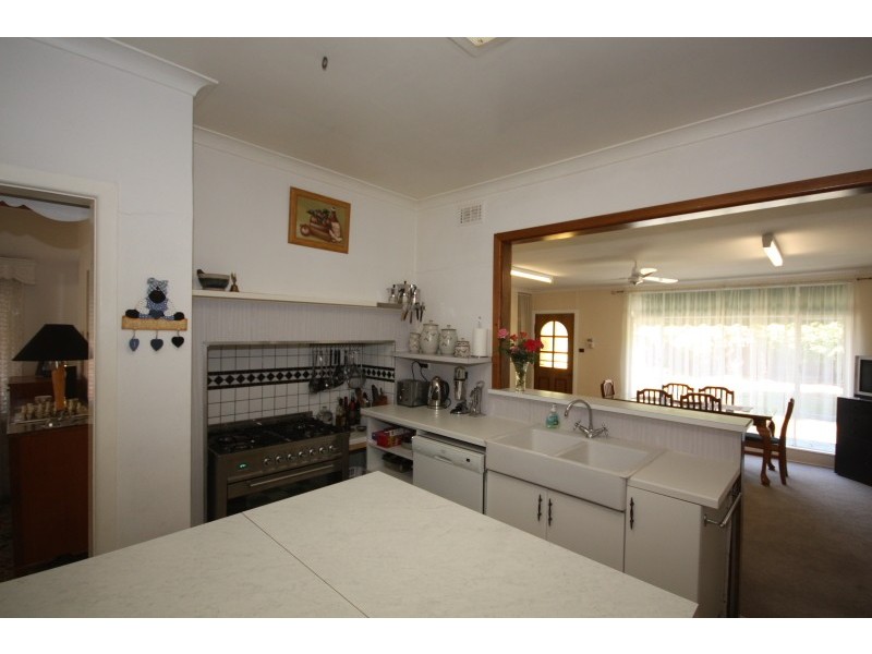 25 Churchill Street, Glenroy VIC 3046