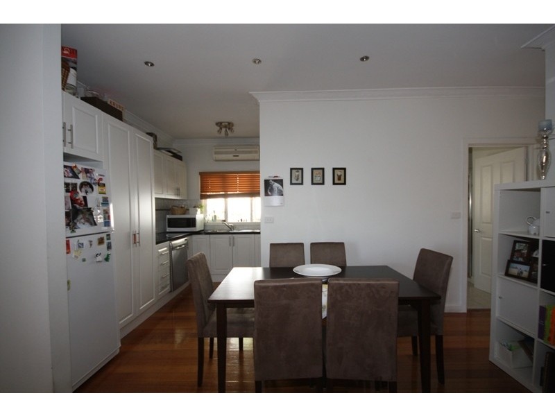 9 Victoria Street, Oak Park VIC 3046