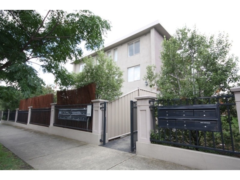 17/30 – 34 Whitehall Street, Footscray VIC 3011