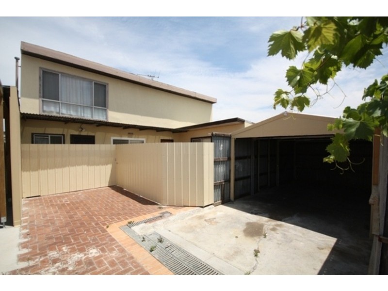 2/57 Corinella Crescent, Dallas VIC 3047