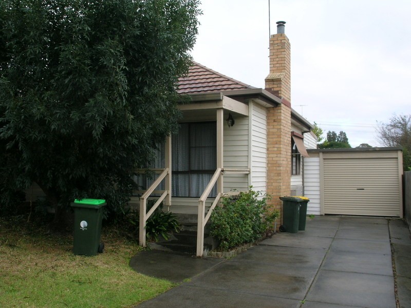 3 Edith Street, Oak Park VIC 3046