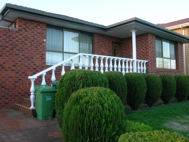 14 Dillwynia Place, Meadow Heights VIC 3048