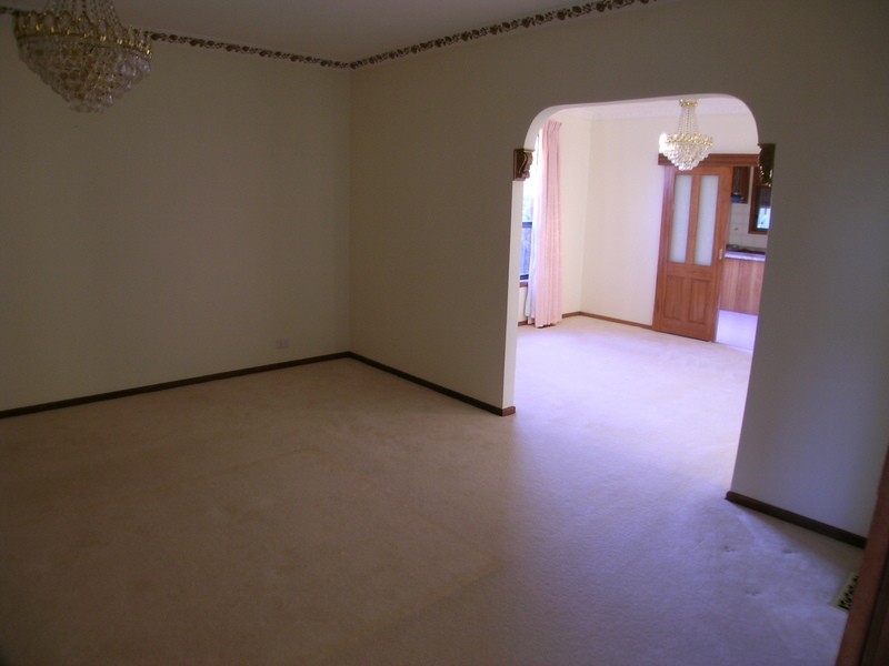 14 Dillwynia Place, Meadow Heights VIC 3048