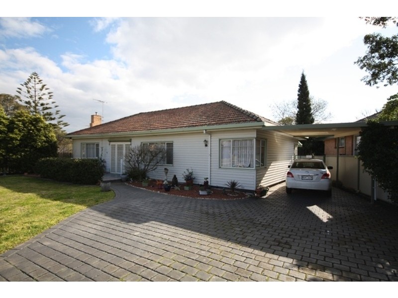 151 Loongana Avenue, Glenroy VIC 3046