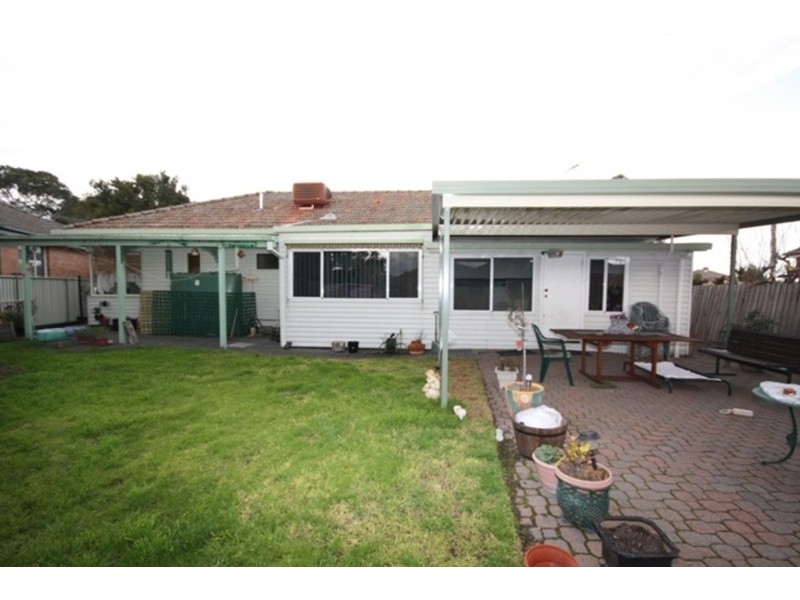 151 Loongana Avenue, Glenroy VIC 3046
