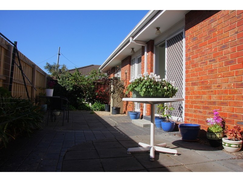 2/12 Lytton Street, Glenroy VIC 3046