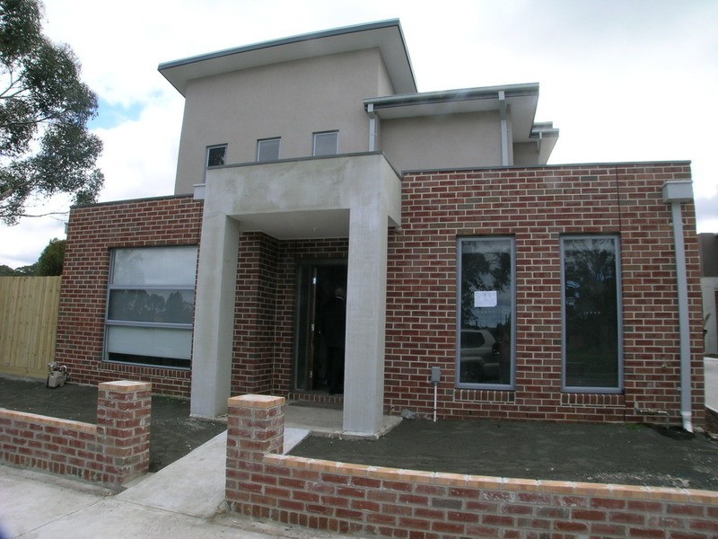 1/2-4 McKerchar Street, Glenroy VIC 3046