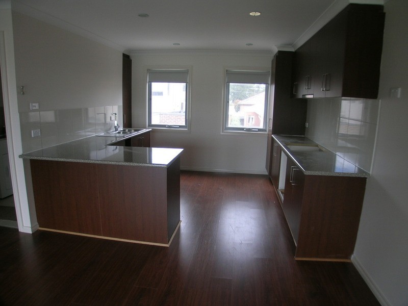 3/2-4 McKerchar Street, Glenroy VIC 3046