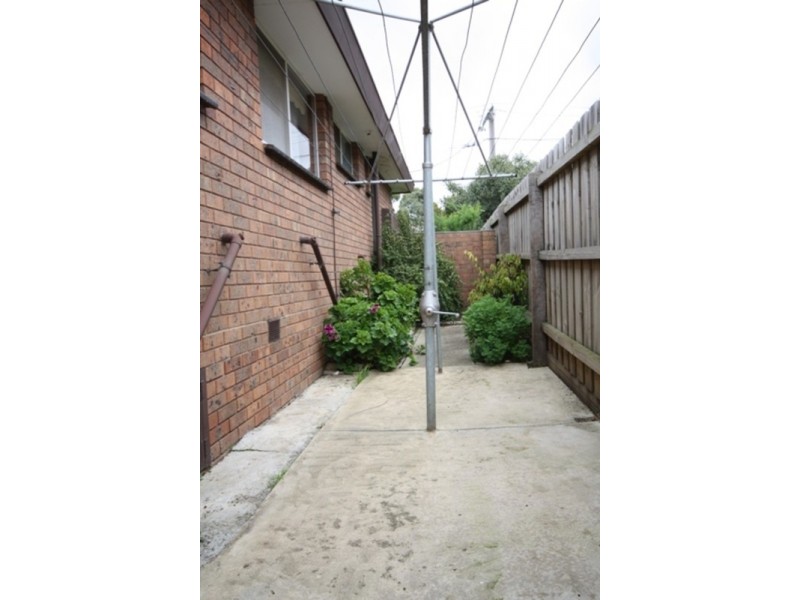 10/26 Snell Grove, Oak Park VIC 3046