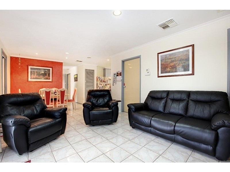 4 Wirilda Court, Meadow Heights VIC 3048