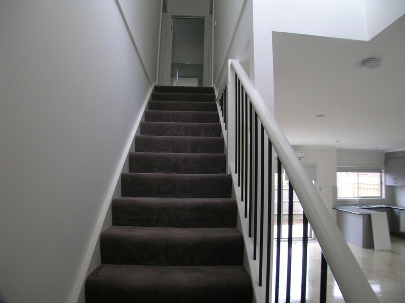 8/2-4 McKershar Street, Glenroy VIC 3046