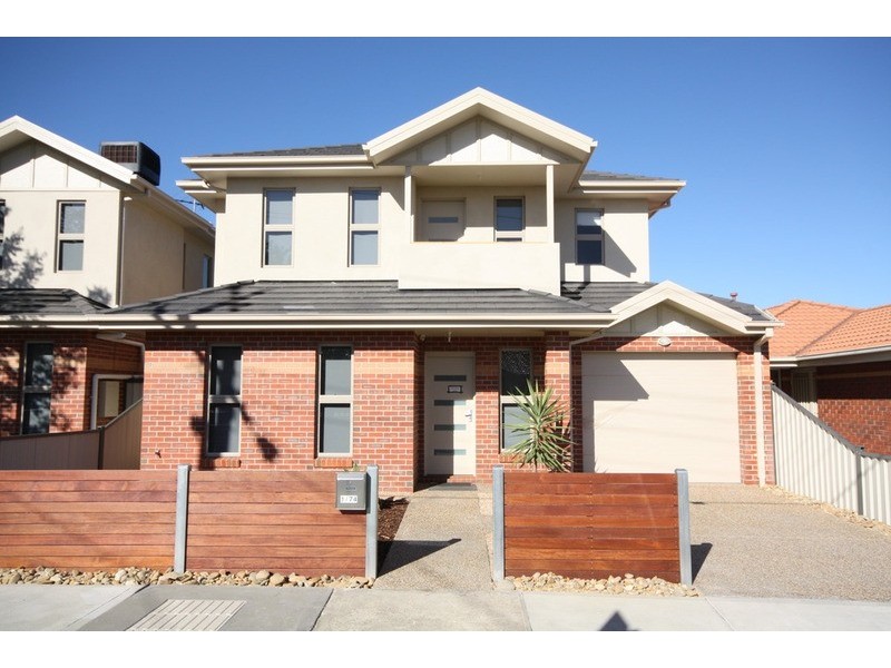 1/74 Chapman Avenue, Glenroy VIC 3046