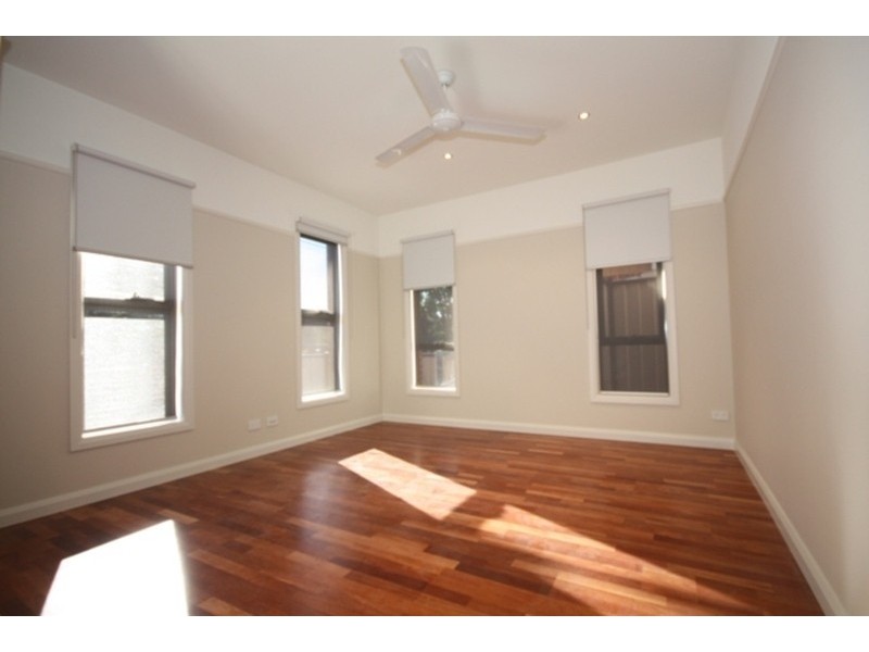 1/74 Chapman Avenue, Glenroy VIC 3046