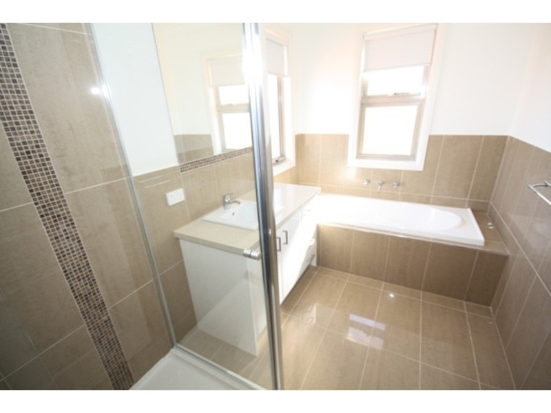 1/74 Chapman Avenue, Glenroy VIC 3046