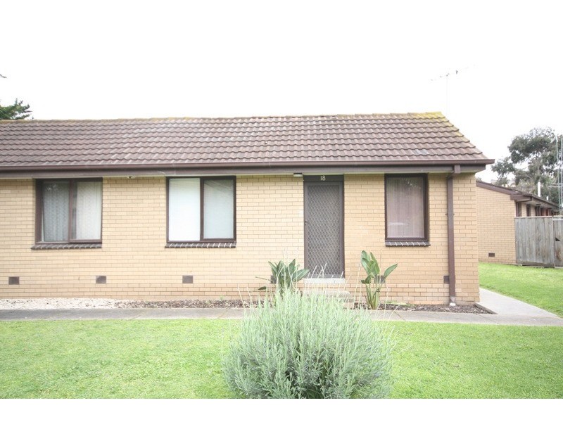 18/9-11 Chris Court, Oak Park VIC 3046