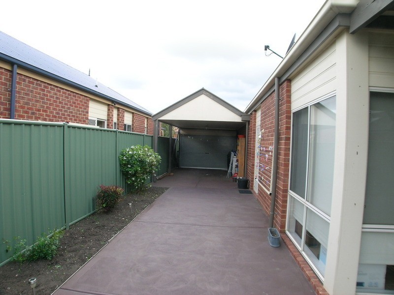 23 Swinburne Close, Craigieburn VIC 3064